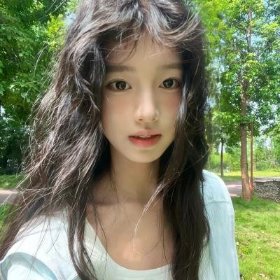 阳光下的石头